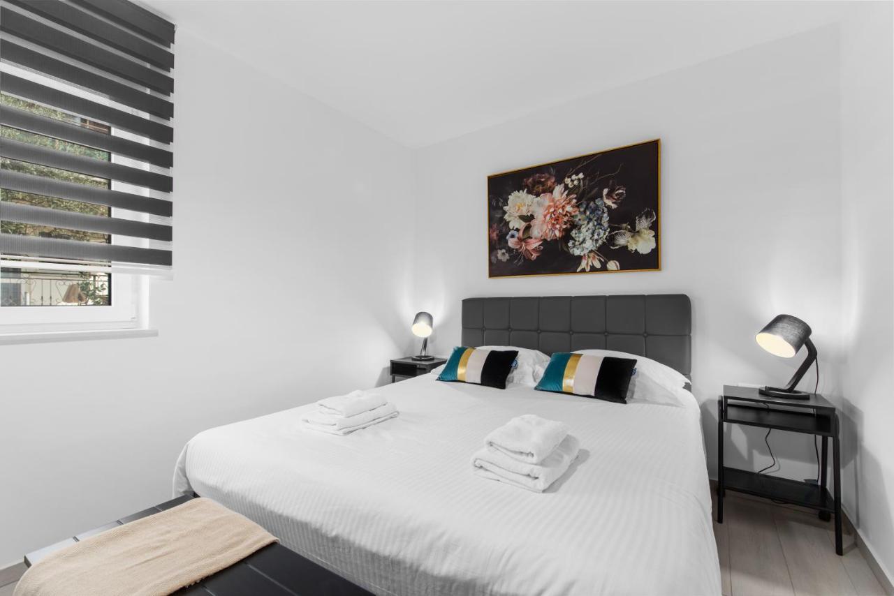 רוביני Apart Residence Galant מראה חיצוני תמונה