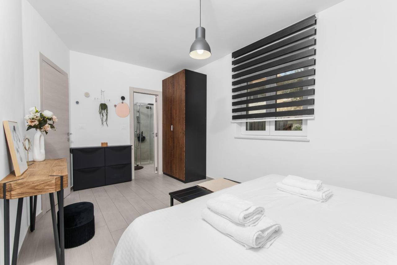רוביני Apart Residence Galant מראה חיצוני תמונה