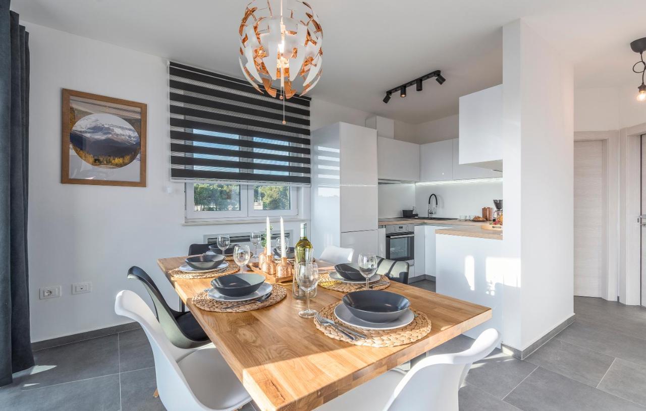 רוביני Apart Residence Galant מראה חיצוני תמונה