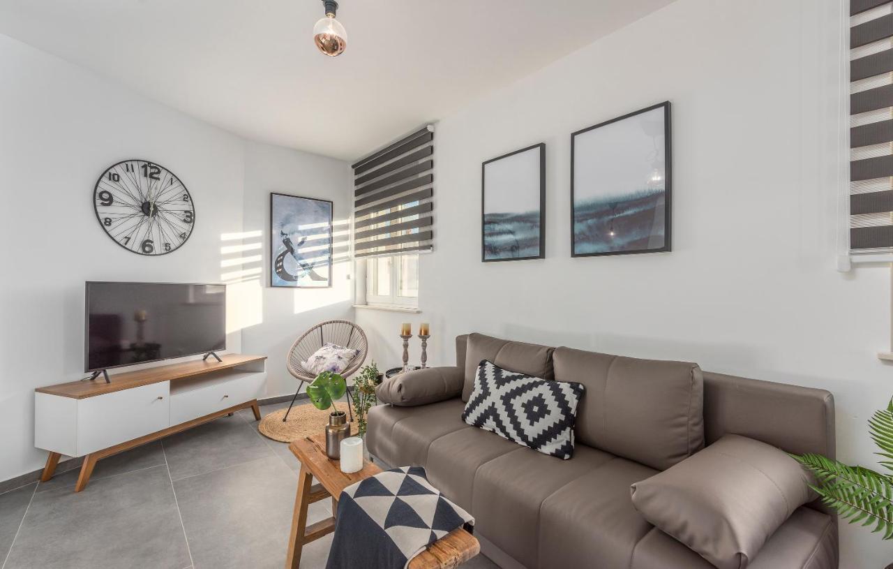 רוביני Apart Residence Galant מראה חיצוני תמונה