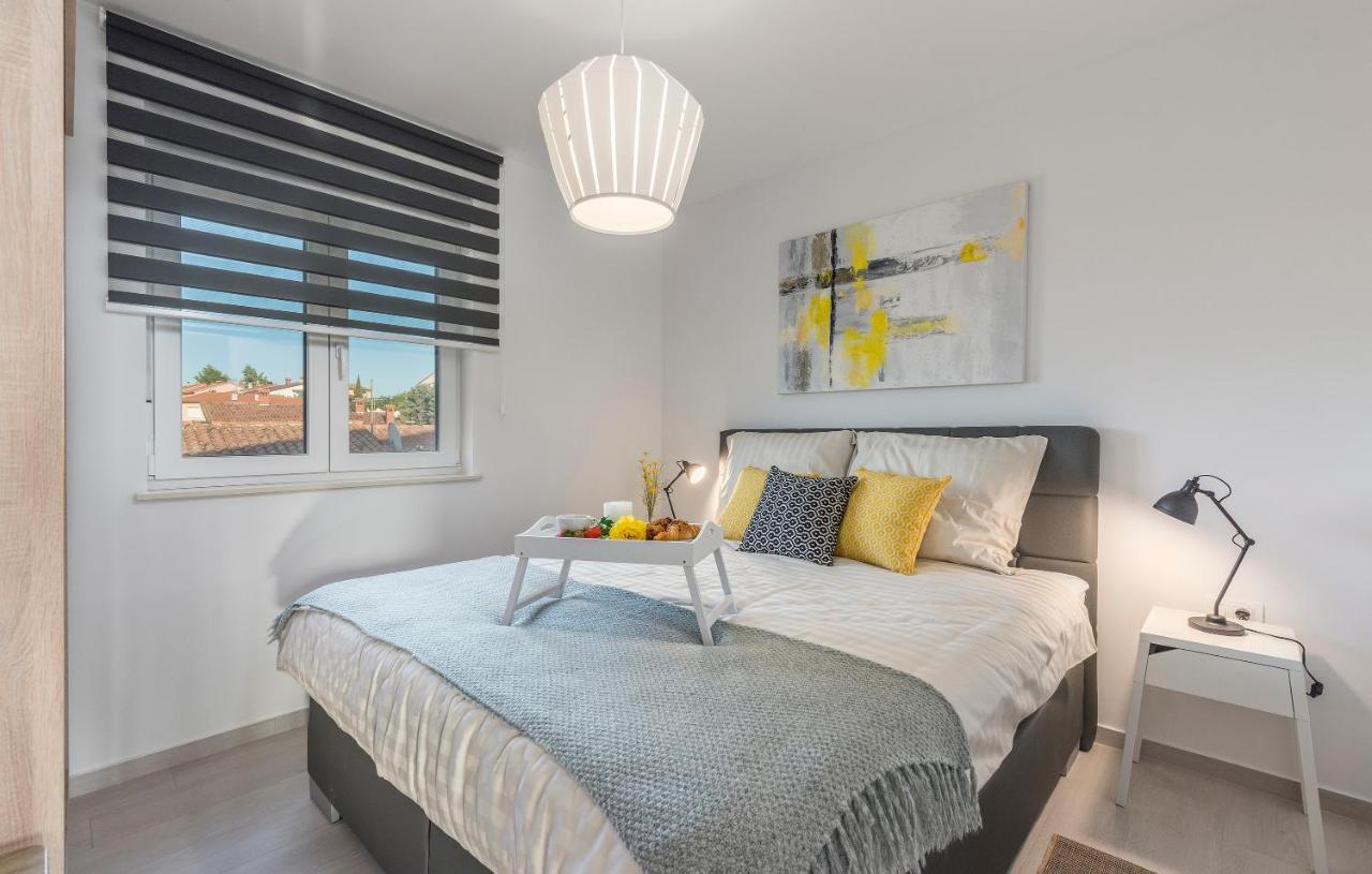 רוביני Apart Residence Galant מראה חיצוני תמונה